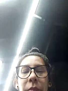 sweetcookie11 live cam on StripChat