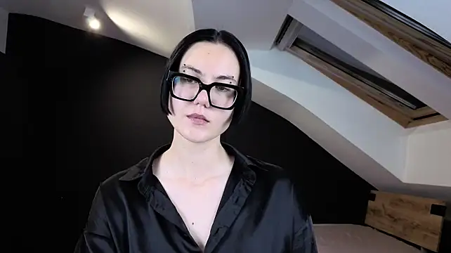 Miss_Fitch webcam