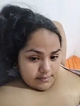 miabloom0 (F young) - Playing with my dildo