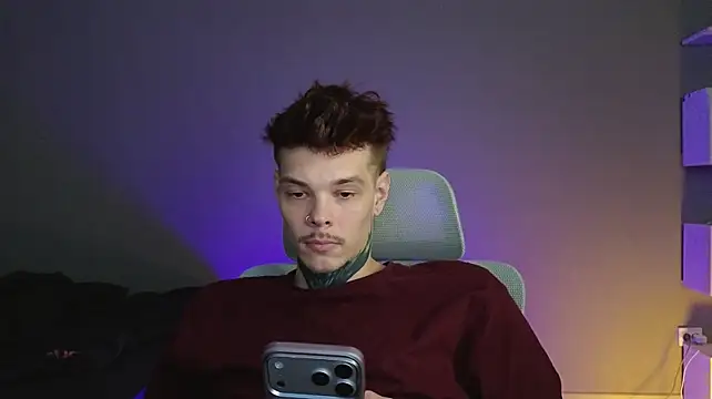 Denis（DENIS_HERE）