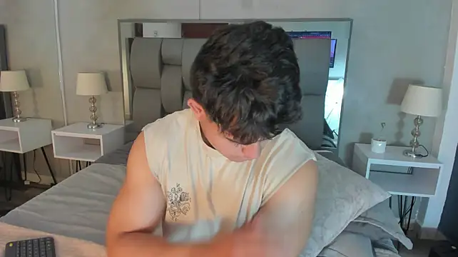 Charlie___Musk live cam on StripChat