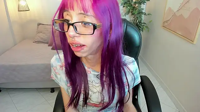 dama__amapola