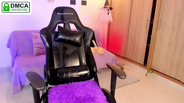 aleja_montiel__ (F young) - spit tits close up