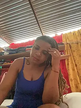Morenita82 live cam on StripChat