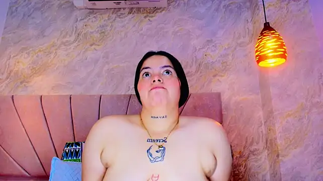 Mia_candy_0