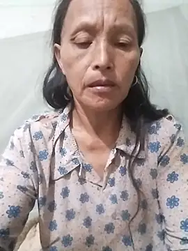 lunaella01 (F mature) - Mong gặp được người tốt