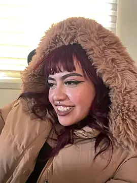 Kira_Fox- live cam on StripChat