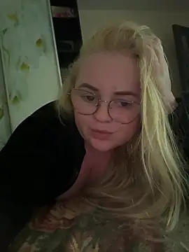 Velvet_lunaa