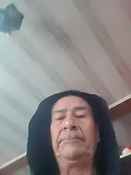 jhonyrrr live cam preview