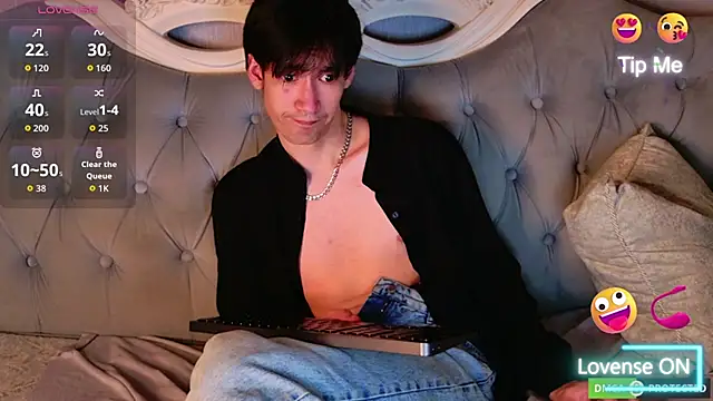 CalvinChapman live sex cam
