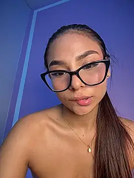amira_cute2