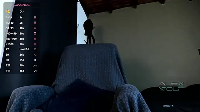 alex_wolf_