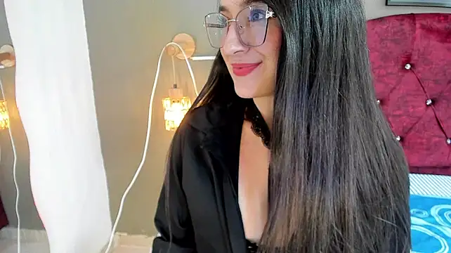angela_nix