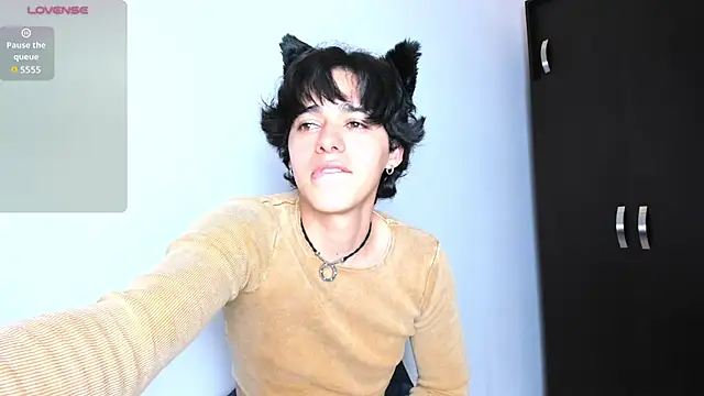 Fox-white