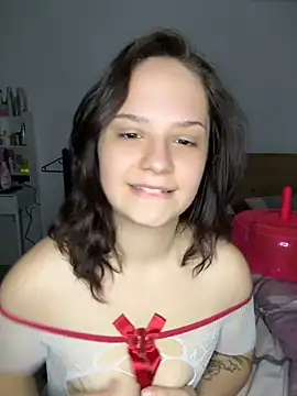 BadLilCherry live cam on StripChat