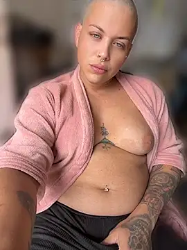 Modelo: alicetgirlbr