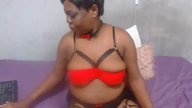 sexykinkyslutXX live cam preview
