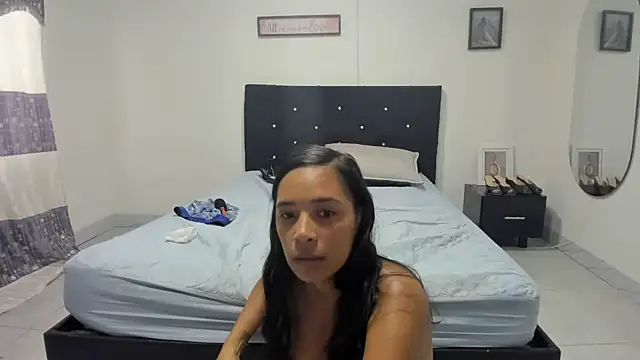 Horny_lndian_woman_