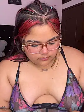 RoxxyRed_