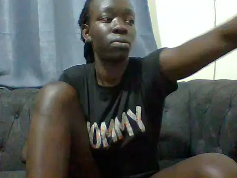 SexyTash25 webcam