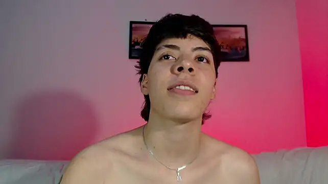 Cristopher_black live cam on StripChat