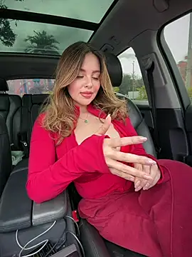 Alirawrz Live Webcam on Stripchat