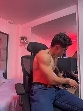 MR_MUSCLE live cam on StripChat
