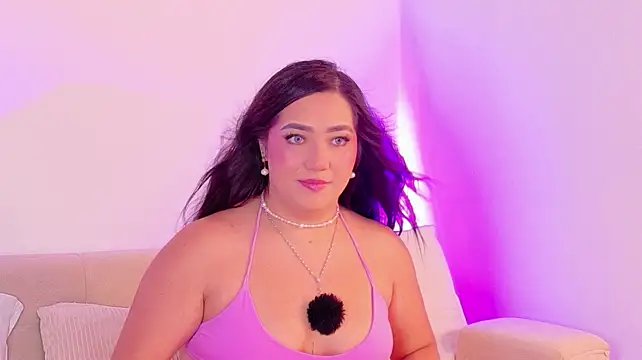 hannah_pradaa
