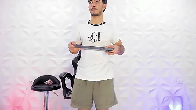 caius_bigcock1 live sex cam