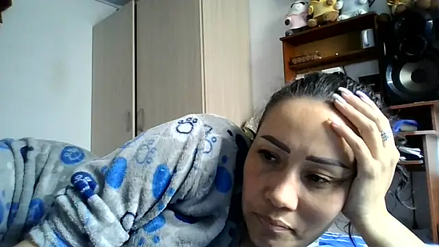gaby_trent live cam on StripChat