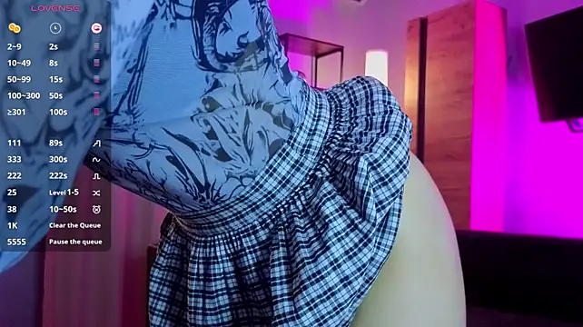 NerixalVire live cam on StripChat