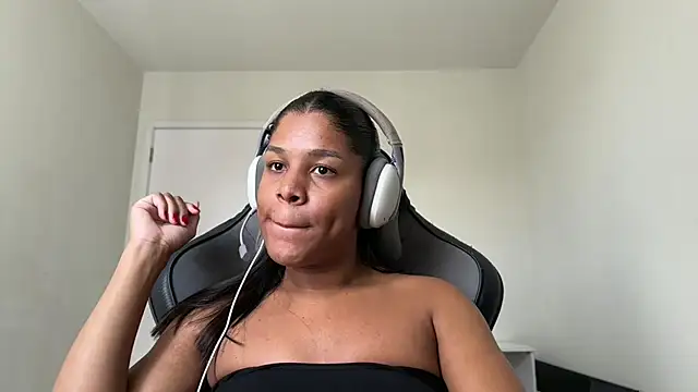 cammydebora live cam preview