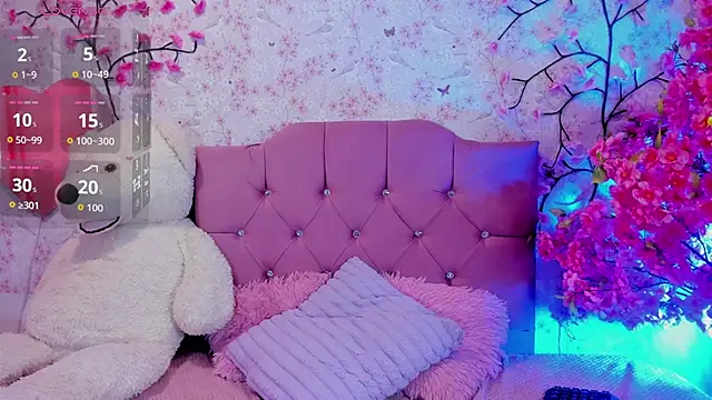 Naomi_Sweety