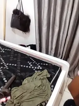 Ebonylolo1