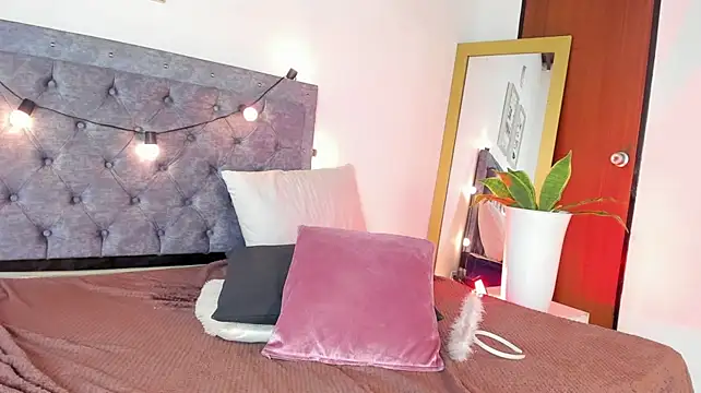 violet_lombardi