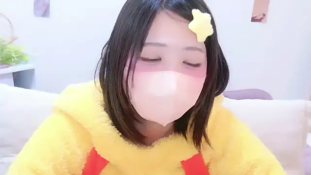 Hinata_Sun Live Webcam on Stripchat