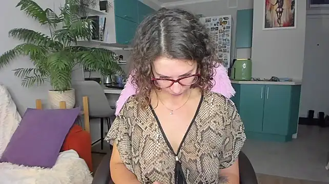ChristinaGlory live cam on StripChat