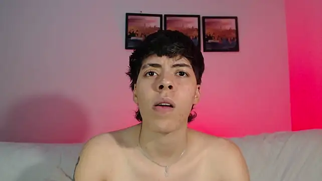 Cristopher_black webcam