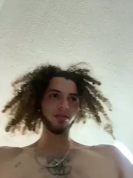 top_white webcam