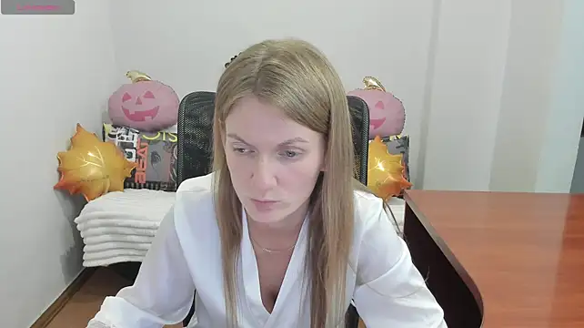 Alisha_Skyes webcam