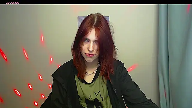 GuessMe___ live cam on StripChat