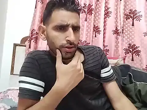 bigcockboy1121 live cam on StripChat