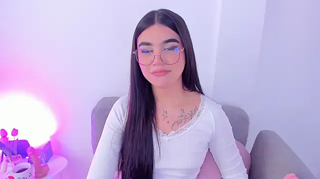 RoseCassie live cam on StripChat