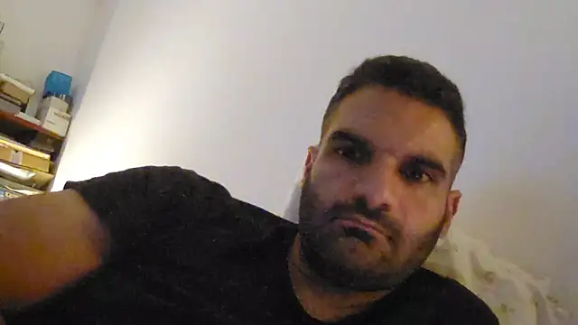 marios87xxl live cam on StripChat