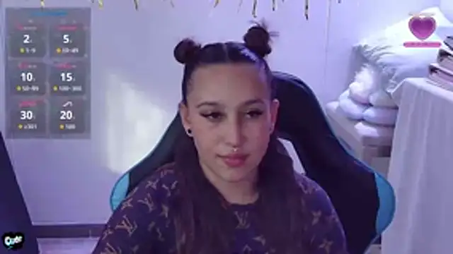 Skarlet_Adams28