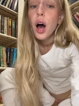 kira_mia