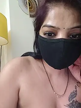 Hot_pooja2