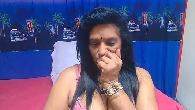 INDIANFUSION live cam on StripChat
