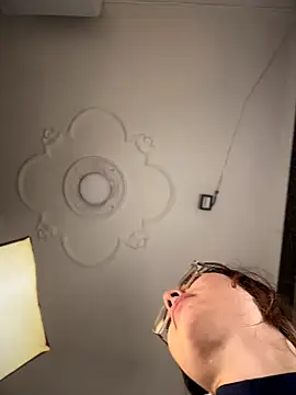 Mia_Luxor