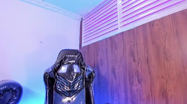 littlecum18